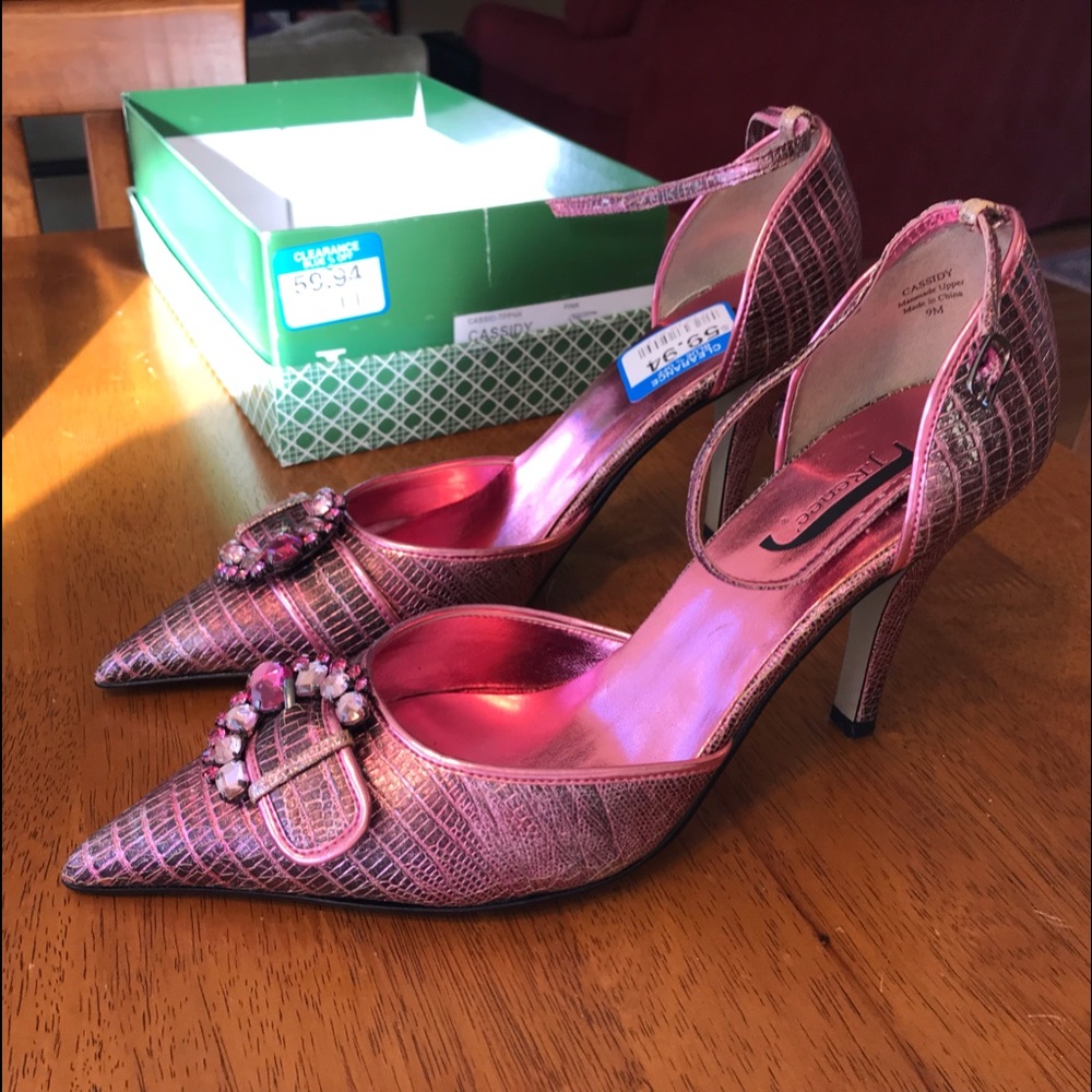 COPY - NWT J. Renee pink/silver point toe heels s…